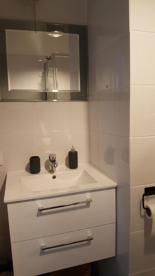 Apartament Szmaragdowy Zakatek Kolobrzeg Ngoại thất bức ảnh